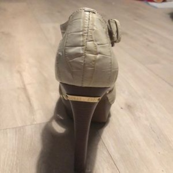 9.5 Michael Michael Kors high heeled sandal - Picture 4 of 5